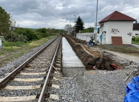 Vlaková zastávka - Vésky